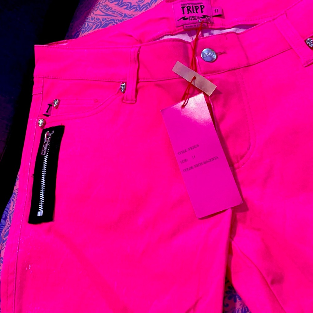 Hot Topic Neon Pink 11 pencil jean pants juniors
